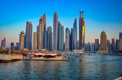 Navigating the Market of Off-Plan Properties in Dubai: Decoding the Risks and Rewards