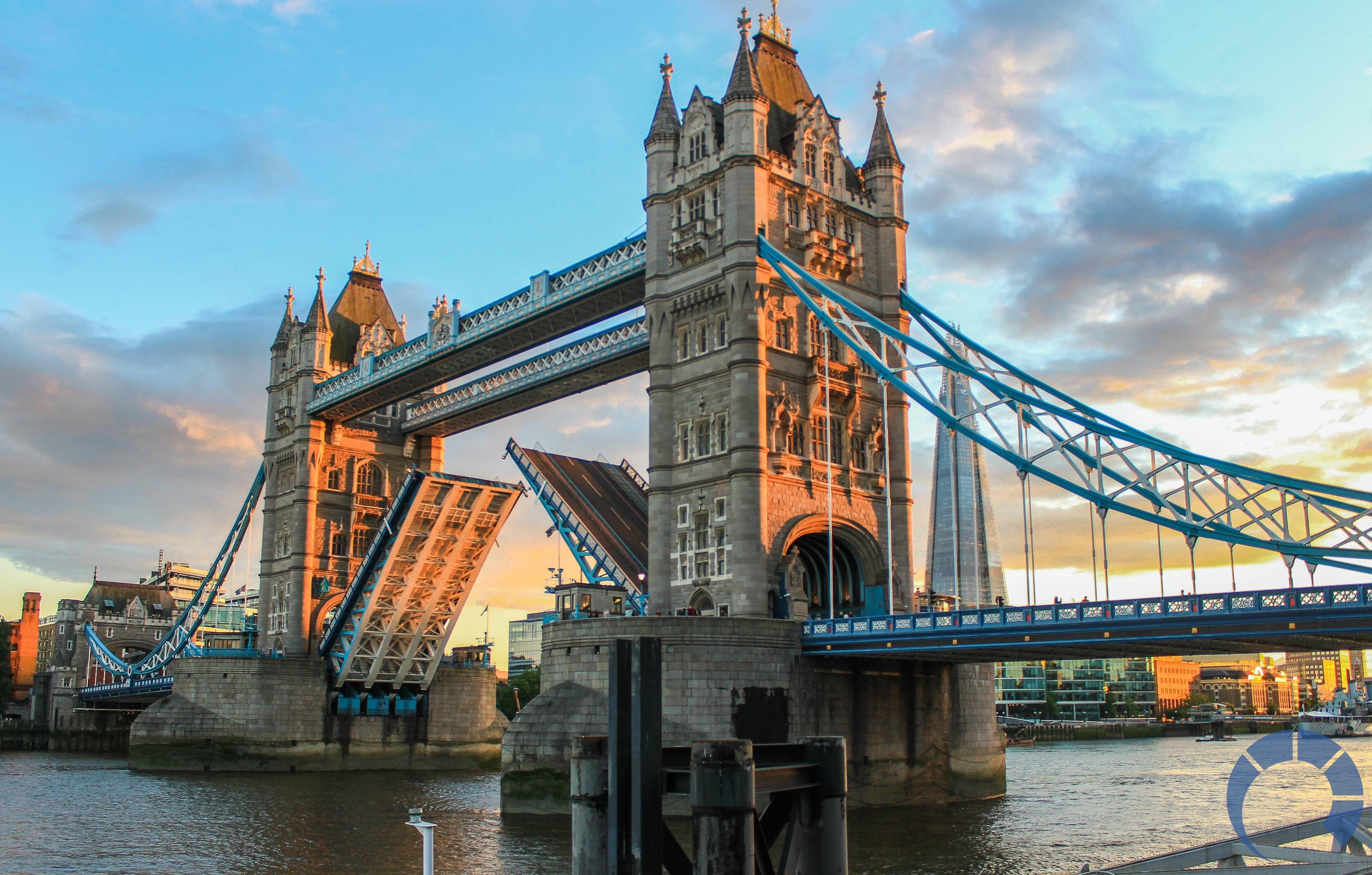 tower-bridge-980961