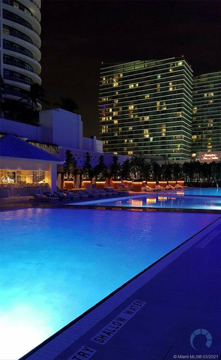 Apartment for SALE in Downtown Dubai, Dubai - Hotel Apartments in Business bay - City of Downtown