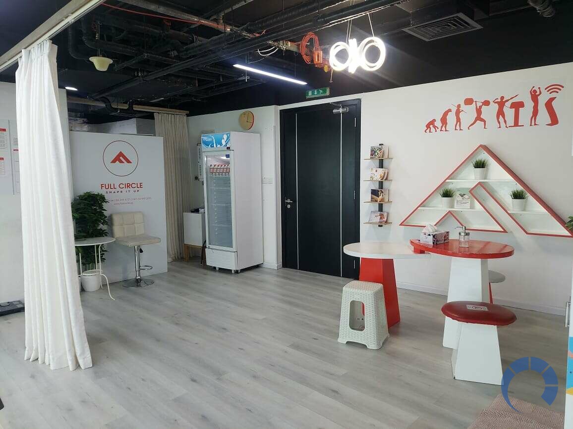 Commercial for SALE in Business Bay, Dubai - Fully Fitted Shop in The Binary Tower, Business bay