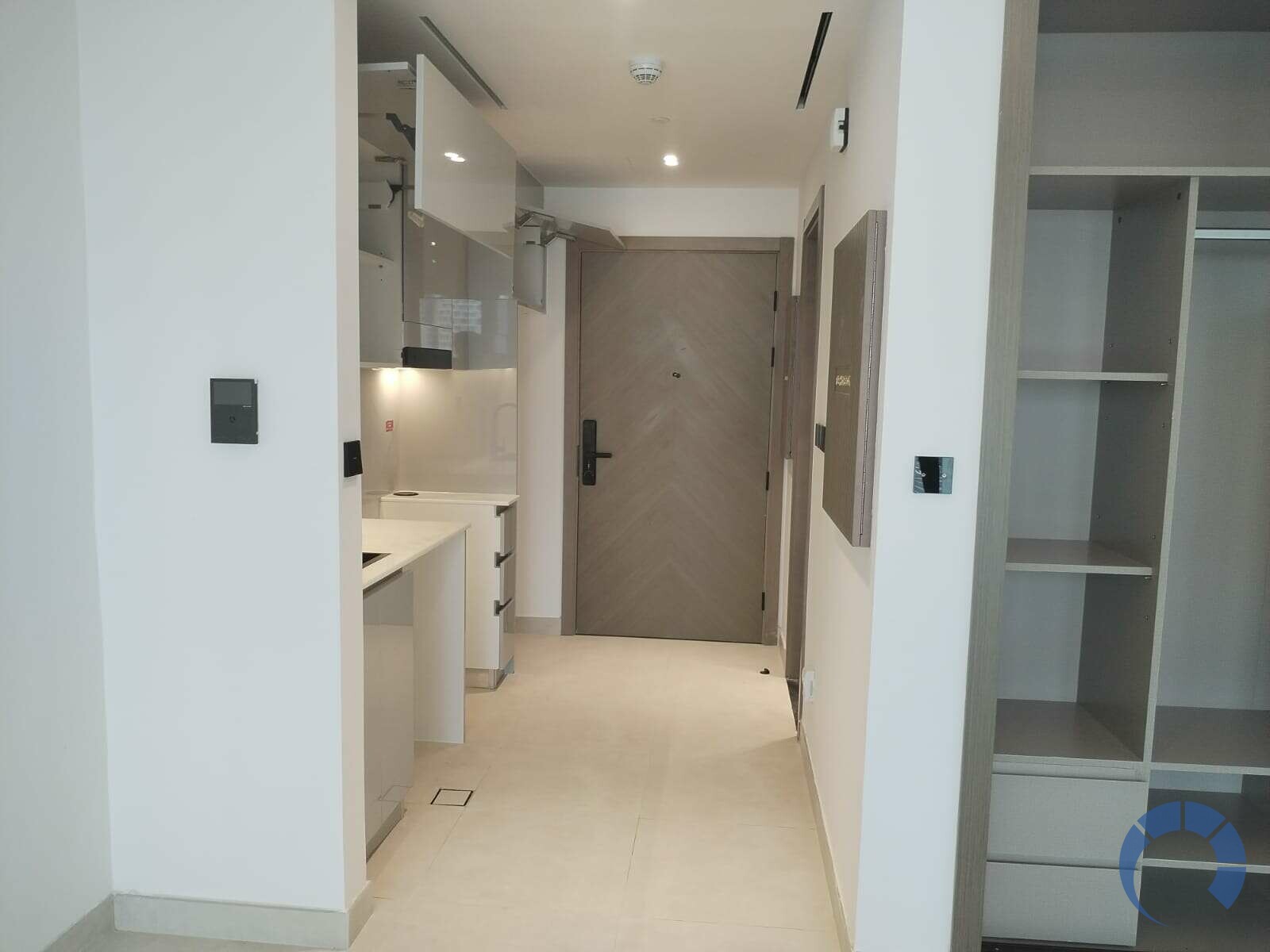 Apartment for SALE in Business Bay, Dubai - Studio for Rent in Binghatti Canal Building