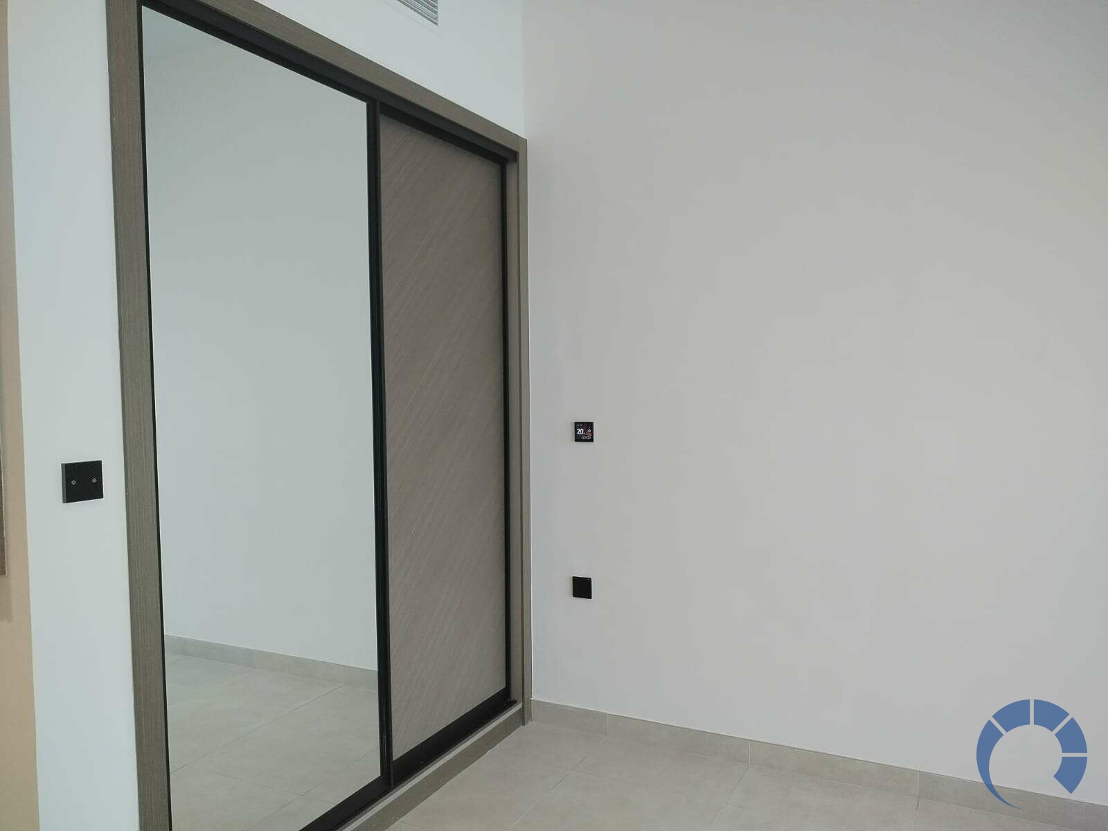 Apartment for SALE in Business Bay, Dubai - Studio for Rent in Binghatti Canal Building