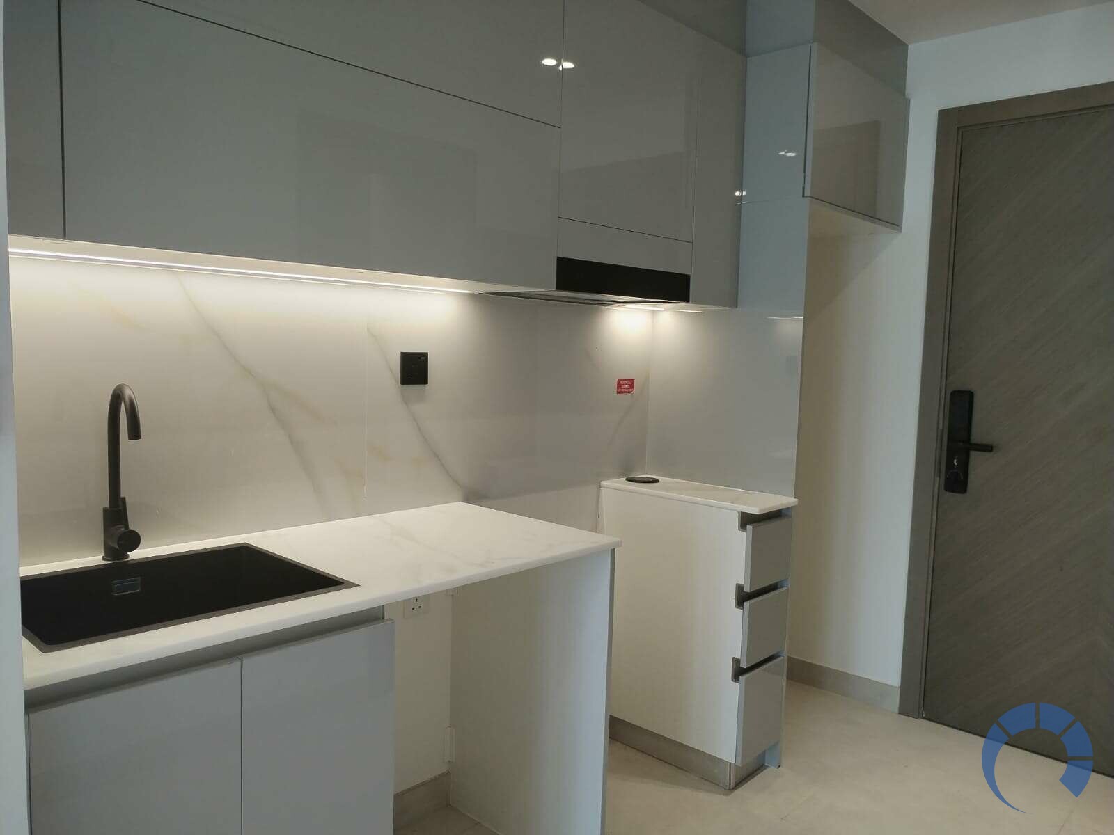 Apartment for SALE in Business Bay, Dubai - Studio for Rent in Binghatti Canal Building