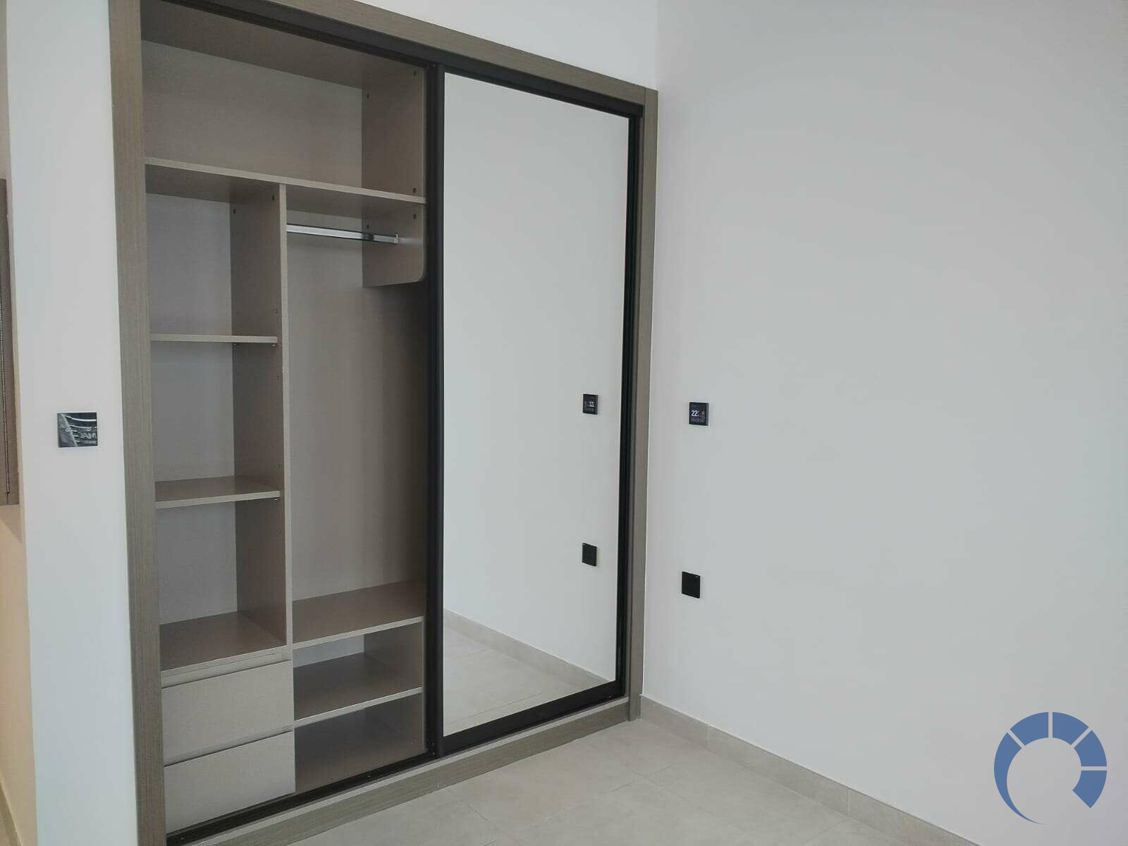 Apartment for SALE in Business Bay, Dubai - Studio for Rent in Binghatti Canal Building