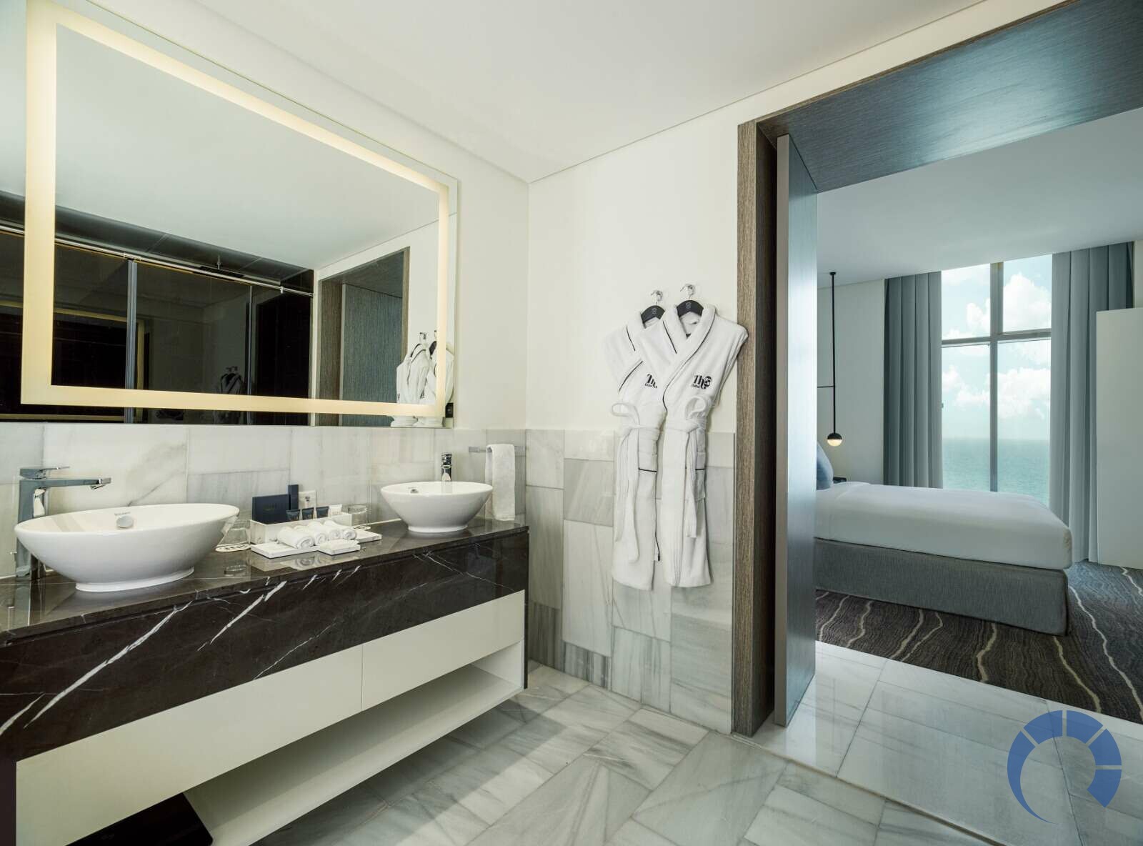 Apartment for SALE in Jumeirah, Dubai - One Bedroom Apartment for sale in The 8, Palm Jumeirah